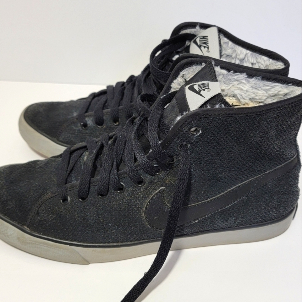 NIKE Women's 9 Primo Court Suede Mid Black Faux Fur LINED Sneakers 807163-001
